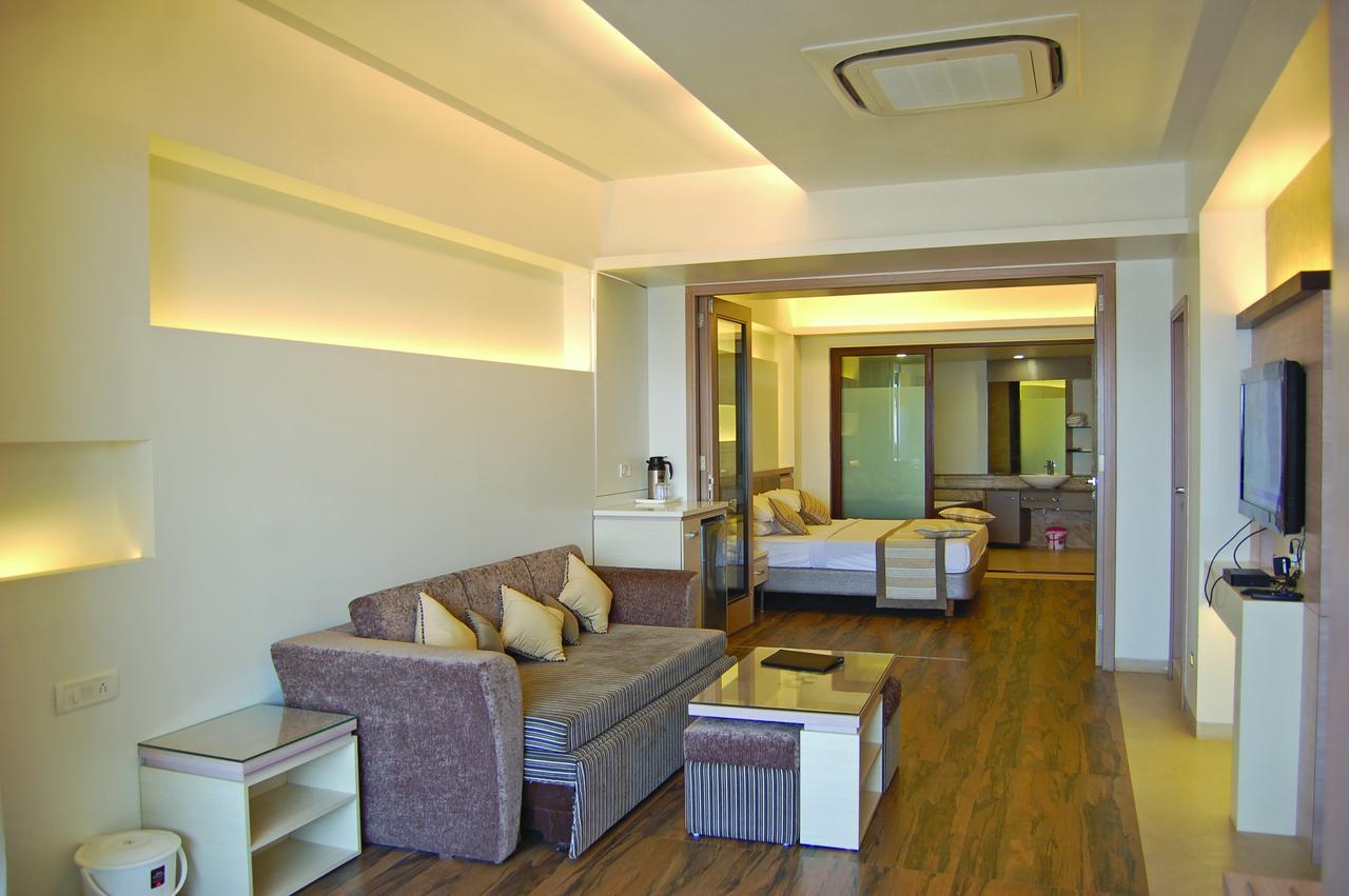 Hotel Miramar Daman Extérieur photo