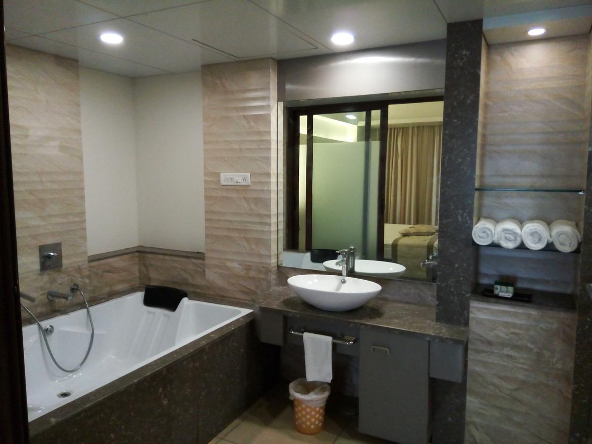 Hotel Miramar Daman Extérieur photo